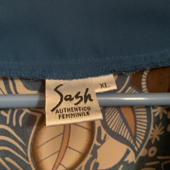 Sash Blouse - Picture 2 of 10